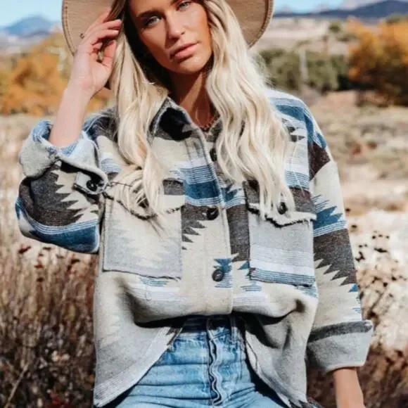 NWT La Miel Aztec Oversized Shacket Blue Grey Southwestern Frayed Hem Large - Picture 2 of 12